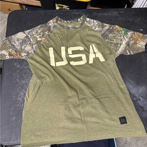 Realtree Olive and Camouflage USA Men's Tee